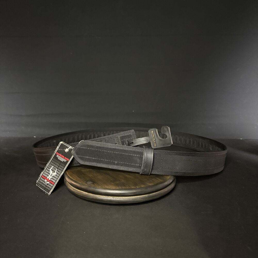 Safariland 4304 Duty Belt Size 56” Legacy Nylon Laminamted Hook & Loop Locking